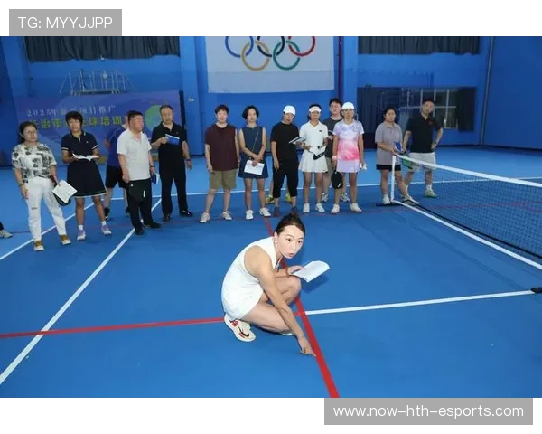 网球运动中针对特定对手球路的专项防守移动与击球点纠正